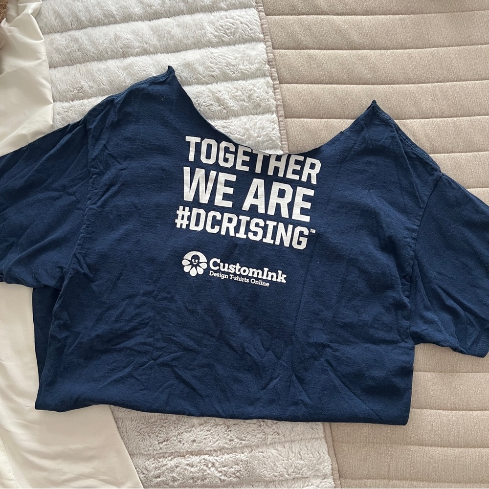 DC off the shoulder tee - Picture 3 of 3